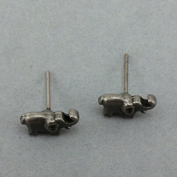 Vintage Pewter Elephant Stud Earrings in Brooch Pin Trunk Up MISSING Items - Picture 14 of 15